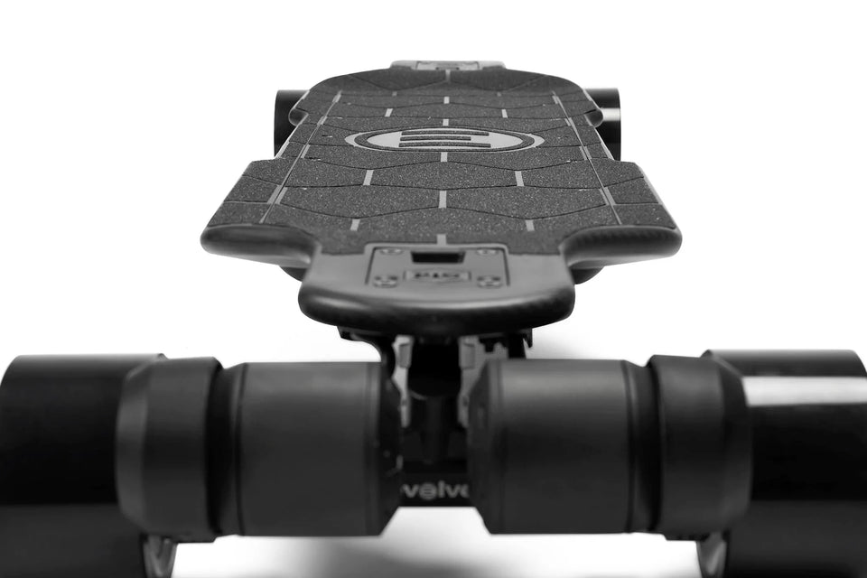 Evolve GTR Series 2 Carbon Street